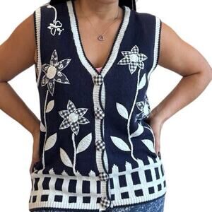 Vintage Knit Sweater Vest Floral Appliqué Cottagecore Boho farmcore Grandma M